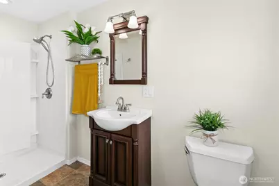 131 NW Clipper Drive, Oak Harbor, WA 98277 - Photo 16