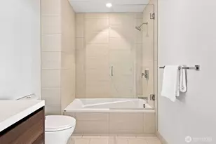 188 Bellevue Way NE, Bellevue, WA 98004 - Photo 14