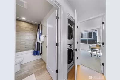 4308 Wallingford Avenue N #C, Seattle, WA 98103 - Photo 18