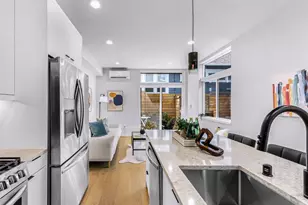 4308 Wallingford Ave N, Seattle, WA 98103 - Photo 14