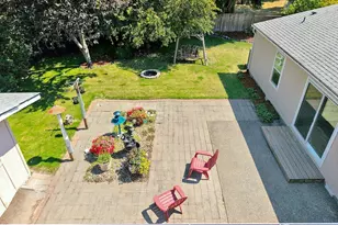 56 7th Ave, Port Hadlock, WA 98339 - Photo 4