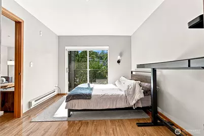 412 11th Avenue #303, Seattle, WA 98122 - Photo 12