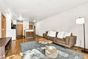 412 11th Ave, Seattle, WA 98122 - Photo 6