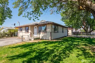 2104 W Spruce Street W/ Adu, Moses Lake, WA 98837 - Photo 1