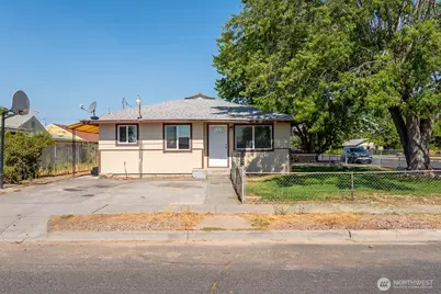 2104 W Spruce Street, Moses Lake, WA 98837 - Photo 6