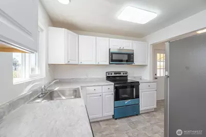 2104 W Spruce Street, Moses Lake, WA 98837 - Photo 10