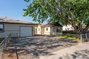 2104 W Spruce St, Moses Lake, WA 98837 - Photo 4