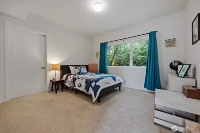 9007 Sand Point Way NE, Seattle, WA 98115 - Photo 8