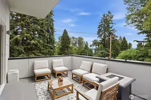9007 Sand Point Way NE, Seattle, WA 98115 - Photo 20