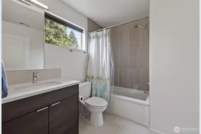 9007 Sand Point Way NE, Seattle, WA 98115 - Photo 14