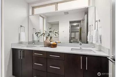 3818 B 23rd Avenue W, Seattle, WA 98199 - Photo 10
