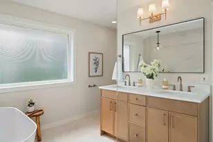 3246 West LK Sammamish Pkwy NE, Redmond, WA 98052 - Photo 24