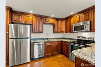 10404 NE 198th Street, Bothell, WA 98011 - Photo 28