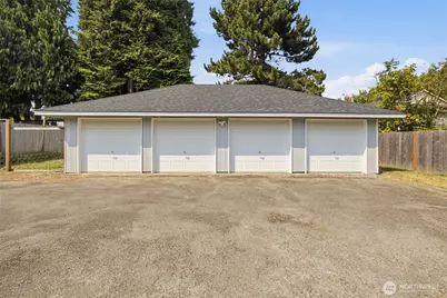 2016 Dickinson Avenue NW, Olympia, WA 98502 - Photo 18