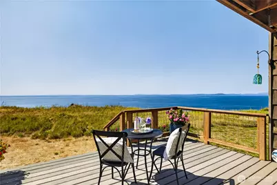 2285 W Beach Road #C, Oak Harbor, WA 98277 - Photo 4