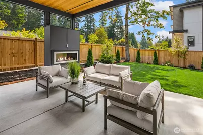 7925 NE 124th Street, Kirkland, WA 98034 - Photo 2