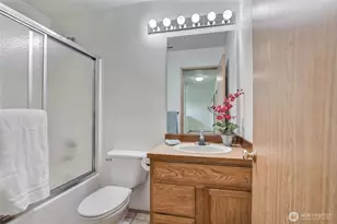 23704 SE 243rd Pl, Maple Valley, WA 98038 - Photo 18