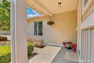 23704 SE 243rd Pl, Maple Valley, WA 98038 - Photo 4