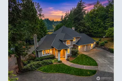 8826 E Meadow Lake Drive, Snohomish, WA 98290 - Photo 2