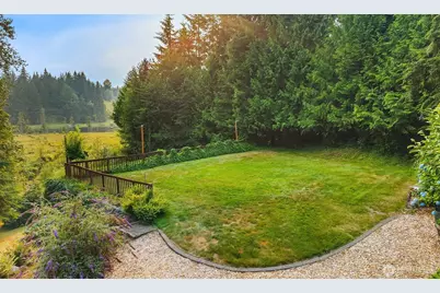 8826 E Meadow Lake Drive, Snohomish, WA 98290 - Photo 34