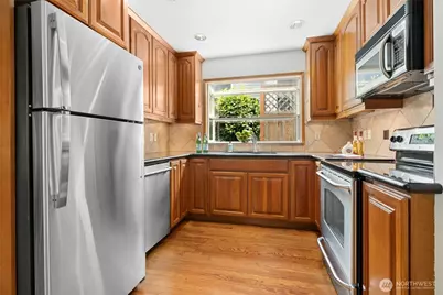 10141 NE 126th Street, Kirkland, WA 98034 - Photo 14