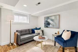 4329 5th Ave NE, Seattle, WA 98105 - Photo 24