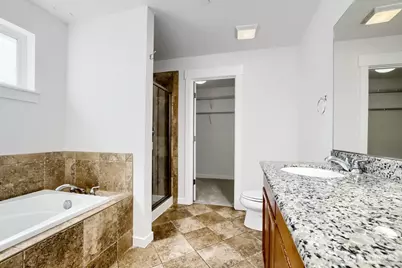 126 209th Place SW, Lynnwood, WA 98036 - Photo 12