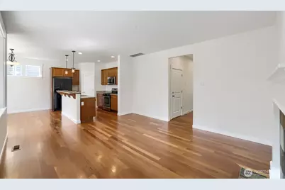 126 209th Place SW, Lynnwood, WA 98036 - Photo 4