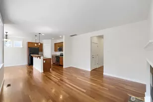 126 209th Pl SW, Lynnwood, WA 98036 - Photo 4