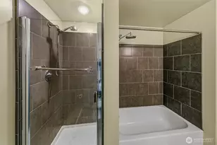 81 Clay St, Seattle, WA 98121 - Photo 10
