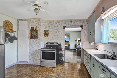 7078 Ershig Road, Bow, WA 98232 - Photo 12