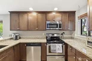 13229 SE 256 St, Kent, WA 98042 - Photo 10
