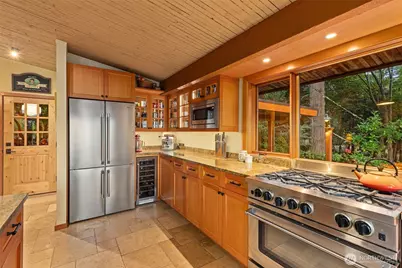 8696 NW Anderson Hill Rd, Silverdale, WA 98383 - Photo 8
