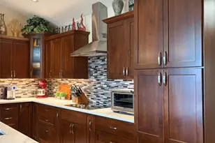 101 Chinook Ln, Steilacoom, WA 98388 - Photo 8