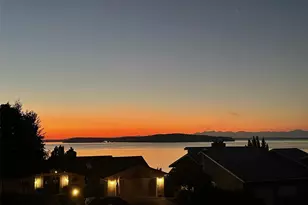 101 Chinook Ln, Steilacoom, WA 98388 - Photo 2