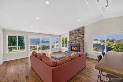 4808 Glasgow Way, Anacortes, WA 98221 - Photo 10