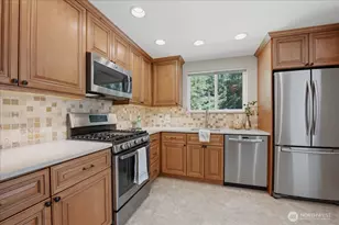 19310 37th Ave NE, Lake Forest Park, WA 98155 - Photo 6