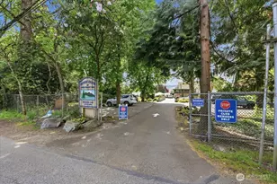 19310 37th Ave NE, Lake Forest Park, WA 98155 - Photo 30