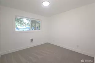 1936 NE Clemens St, Bremerton, WA 98310 - Photo 28