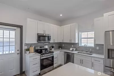 2608 N Stevens Street, Tacoma, WA 98407 - Photo 8