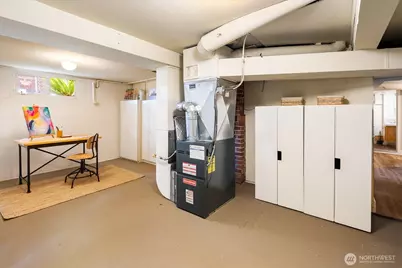 8327 24th Avenue NW, Seattle, WA 98117 - Photo 24