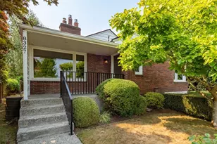 8327 24th Ave NW, Seattle, WA 98117 - Photo 2