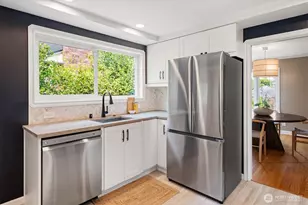 8327 24th Ave NW, Seattle, WA 98117 - Photo 12