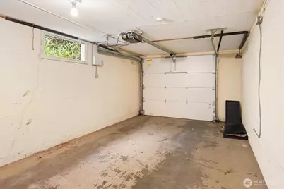 8327 24th Avenue NW, Seattle, WA 98117 - Photo 26