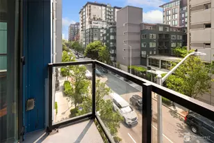 81 Clay St, Seattle, WA 98121 - Photo 24