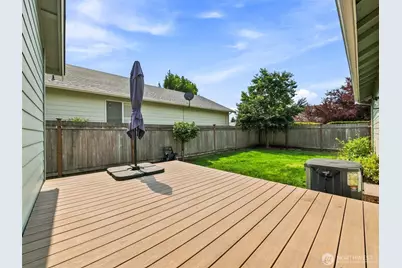 1873 Palisade Boulevard, DuPont, WA 98327 - Photo 20