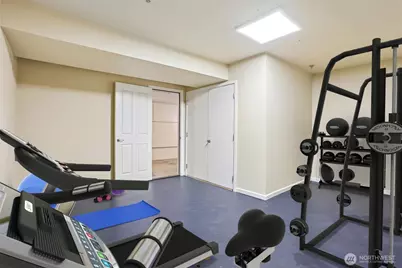 11875 SE 4th Place #701, Bellevue, WA 98005 - Photo 28