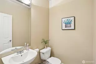 11875 SE 4th Pl, Bellevue, WA 98005 - Photo 26