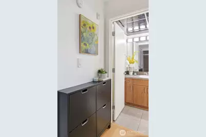 905 Cherry Street #306, Seattle, WA 98104 - Photo 14