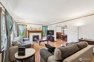 2620 Queen Anne Ave N, Seattle, WA 98109 - Photo 2